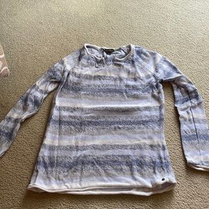Eddie Bauer. Women’s size medium.